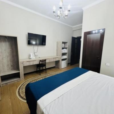 Green Town Hotel Sjymkent Exteriör bild